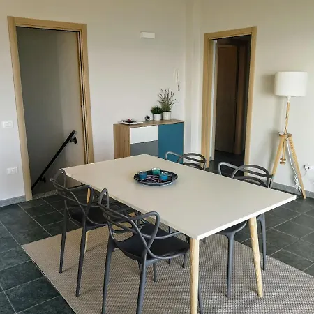 Casa Con Terrazza Fronte Mare *